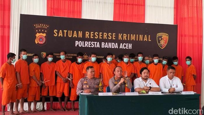 19 Pemain Judi Online di Banda Aceh Ditangkap, Terancam Hukuman Cambuk