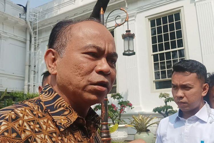 Menkominfo Sebut Pemain Judi Online Tak Akan Langsung Dipidana