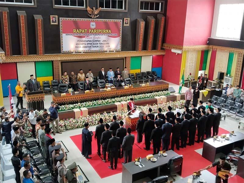 30 Anggota DPRK Aceh Tenggara Masa Jabatan 2024-2029 Resmi Dilantik