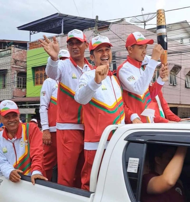 Tiba di Agara, Kirab Api PON XXI Disambut Meriah 