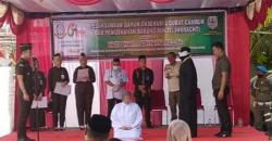 Kejari Kutacane Gelar Eksekusi Cambuk Pelanggar Syariat Islam